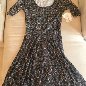 Small LuLaRoe Nicole, New