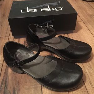 Danskos Mary Jane style Cushioned Footbed size 40