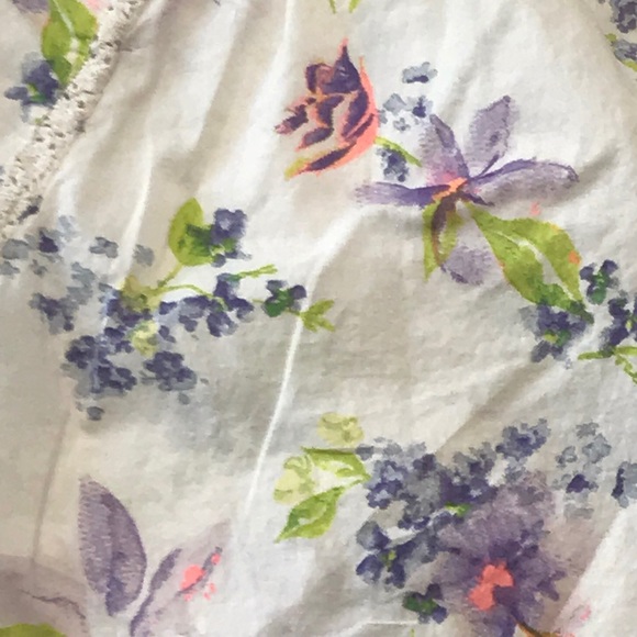 Girl’s Bundle of 2 H&M Tops Size 2T - Picture 5 of 6