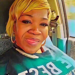 Meet your Posher, Monica