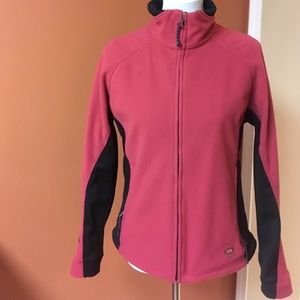 mountain hardware jacket!