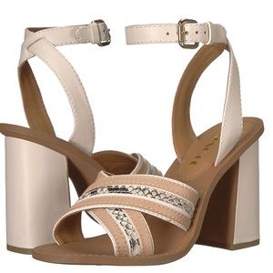 🔥🔥 👡 SALE Coach Size 7 Sandals NWT