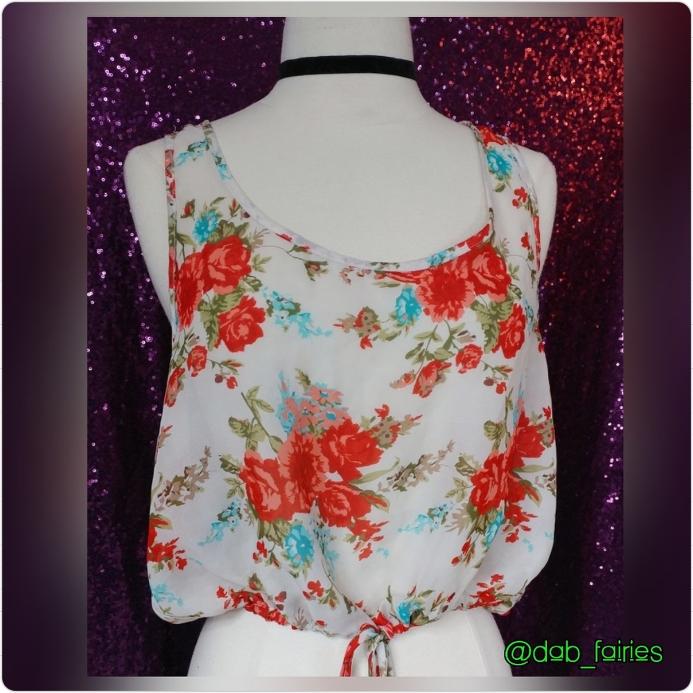 💄Sale💄Beautiful flower blouse