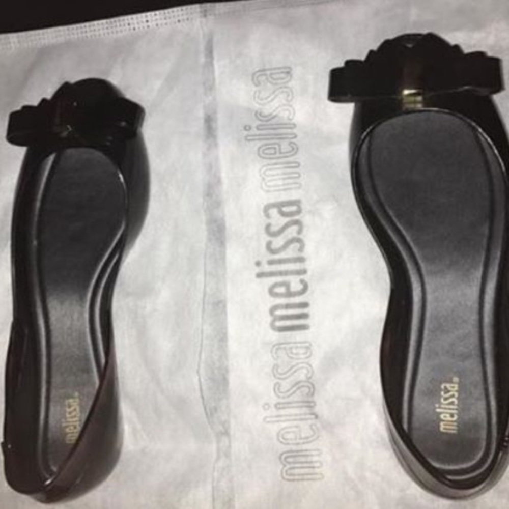Zapatillas de la colección “Melissa”