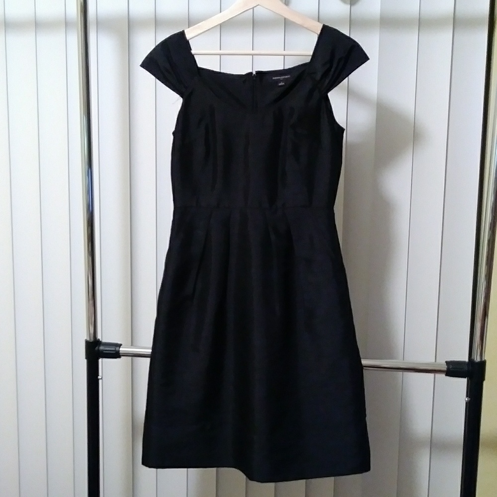 Banana Republic cap sleeve dress, size 0