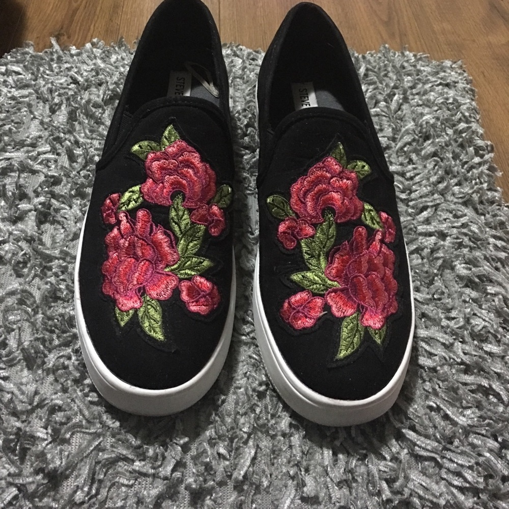 Steve Madden rose platform sneakers