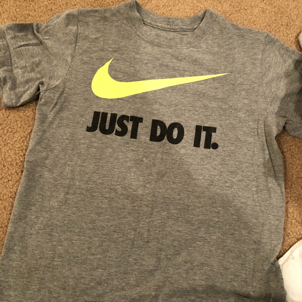 Nike T-shirt