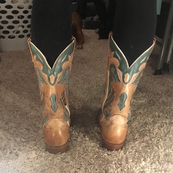Tan and Teal Boots - Picture 4 of 7