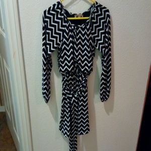 Girls long sheeve dress