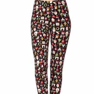 Buttery Soft Brushed Christmas Print Ankle Legging