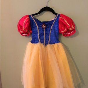Snow white costume with detachable cape!