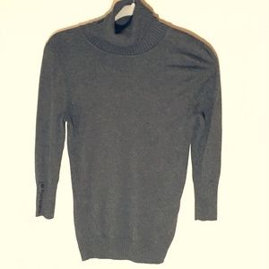 Express dark gray 3/4 sleeve turtleneck - size S