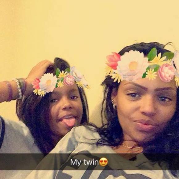 Meet your Posher, Janet - Picture 1 of 1