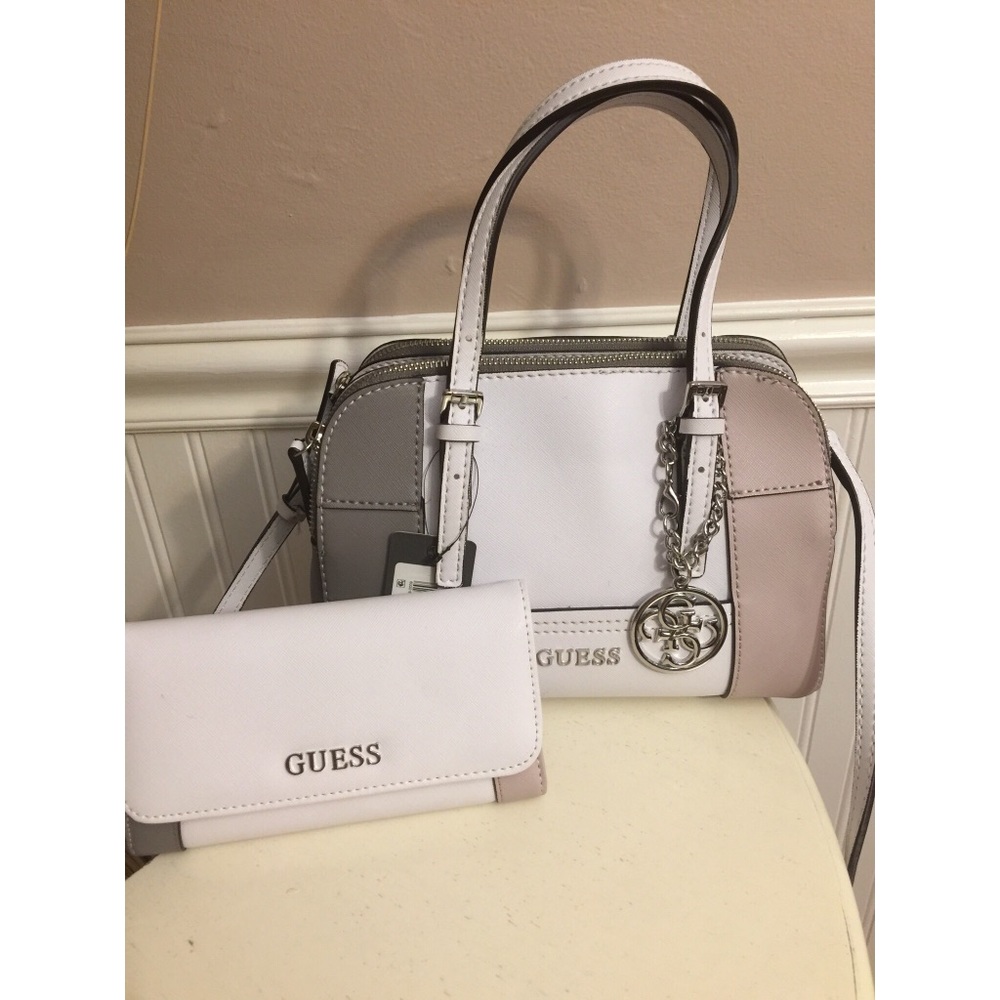 Authentic Guess purse and wallet