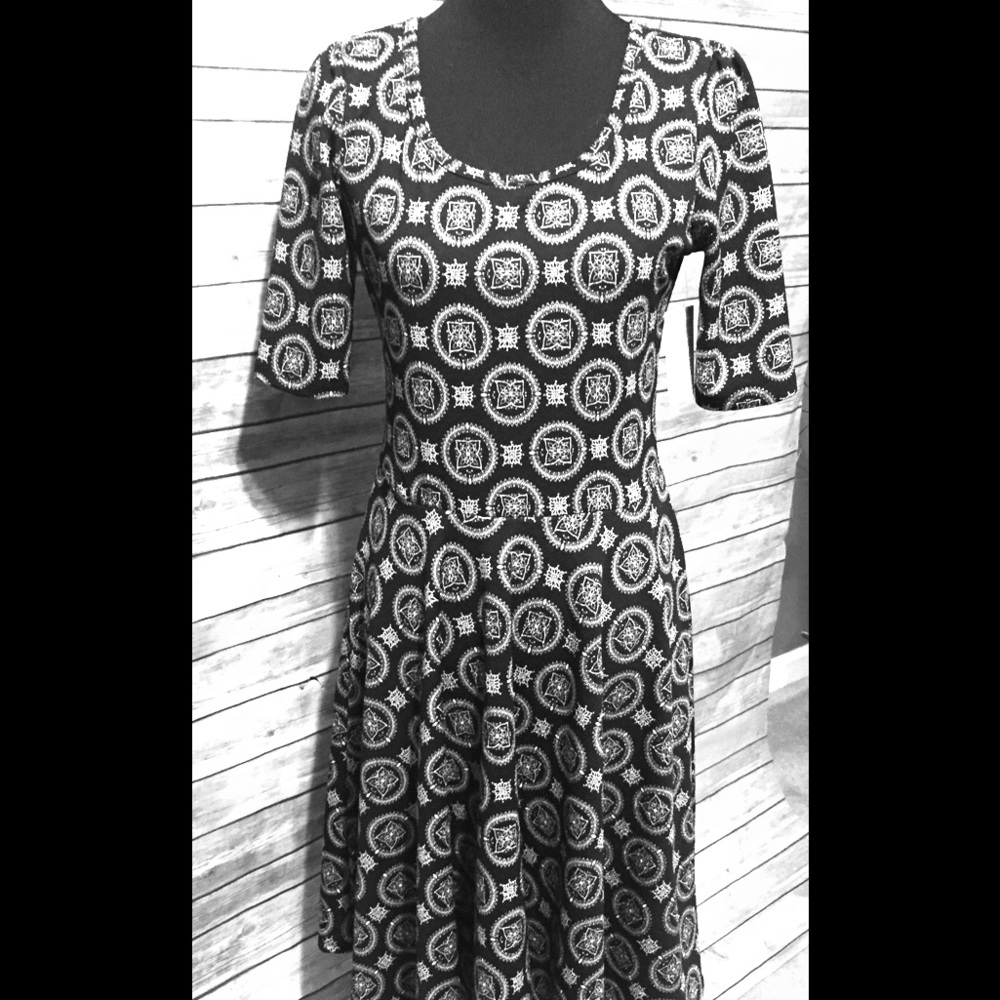 LuLaRoe Nicole Dress