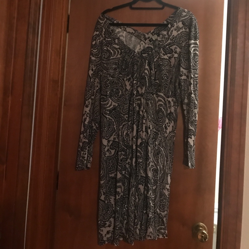 Flattering INC tan and black paisley dress 1X