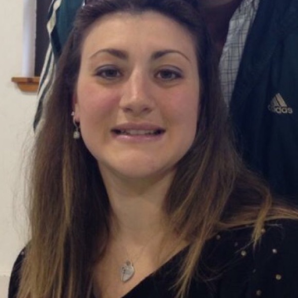 Meet your Posher, Stephanie - Picture 1 of 1