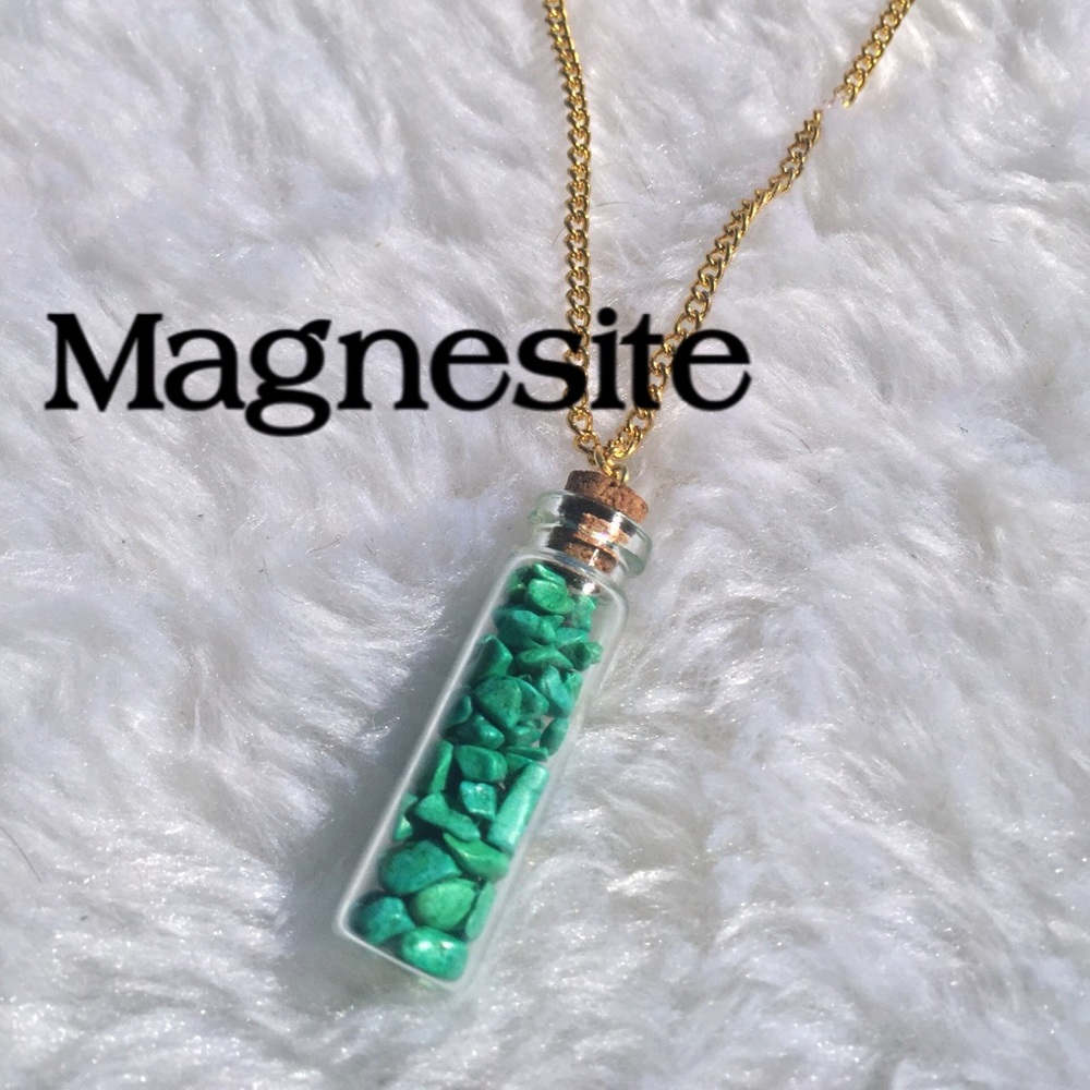 •  Sale Healing Crystal Vial Necklace CCO