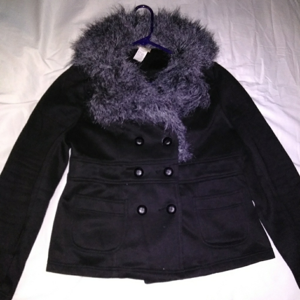 Beautiful Faux Fur Jacket!