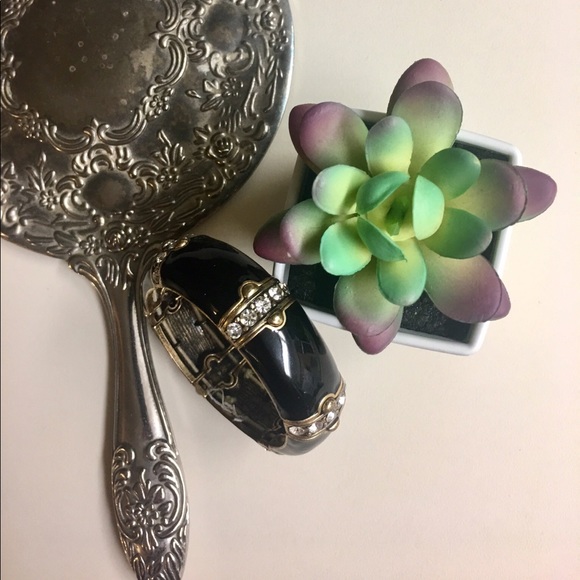 J.Crew Enamel Vintage Stretch Rhinestone Bangle - Picture 8 of 8