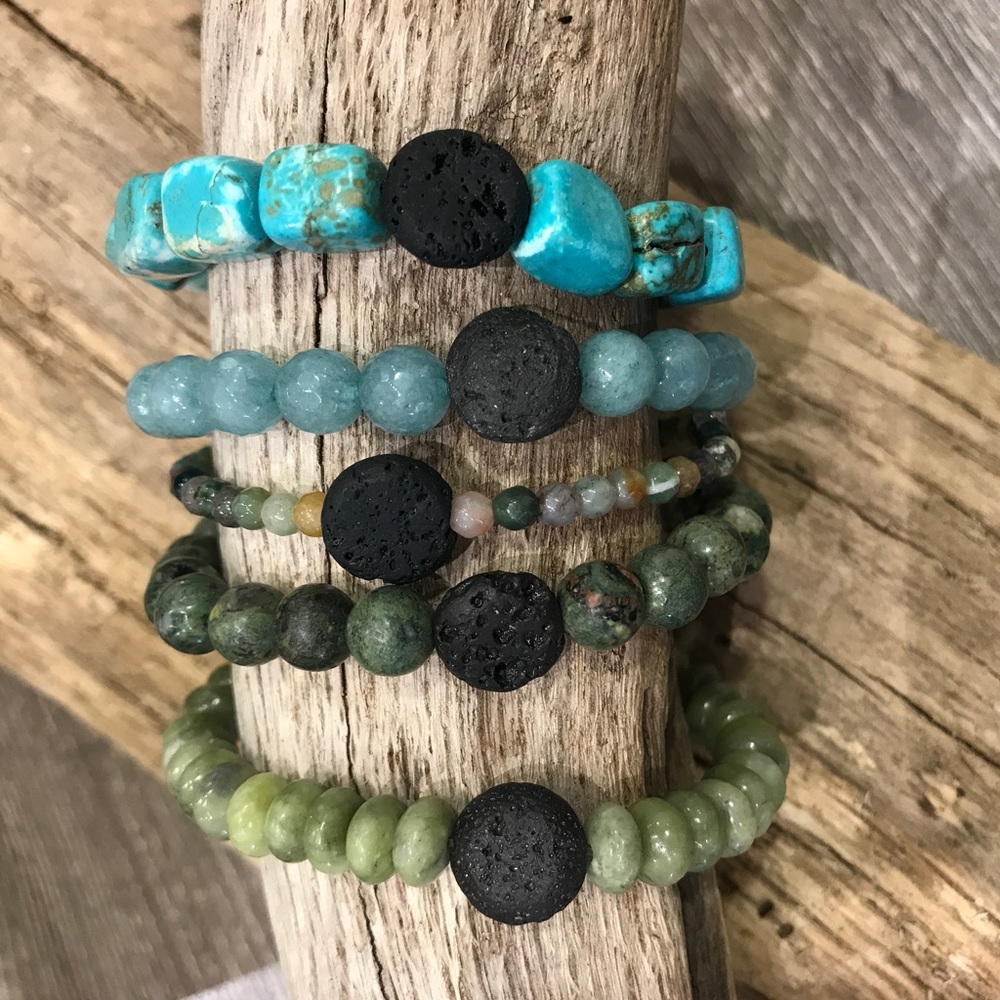 Set of 5 stone essential Oil difusser bracelets