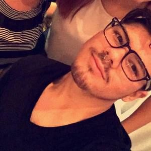 Meet your Posher, Nicholas