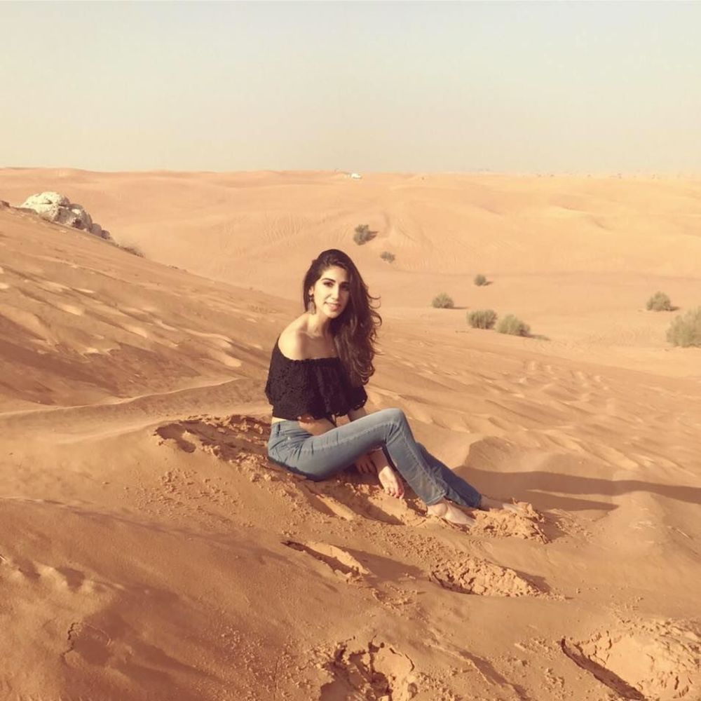 Meet your Posher, Yalda