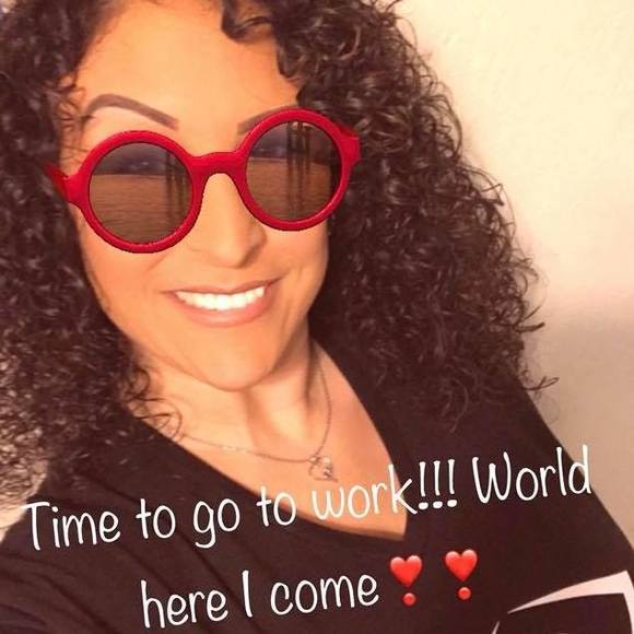 Meet your Posher, Denise - Picture 1 of 1