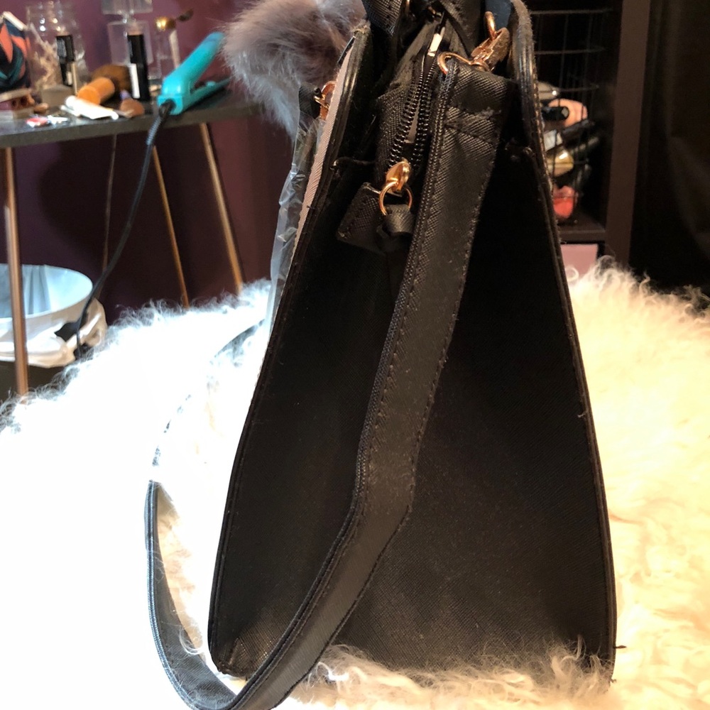 Bag - Picture 2 of 2