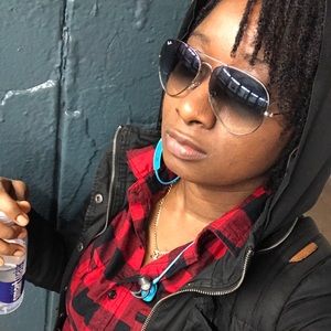 Meet your Posher, Shanna