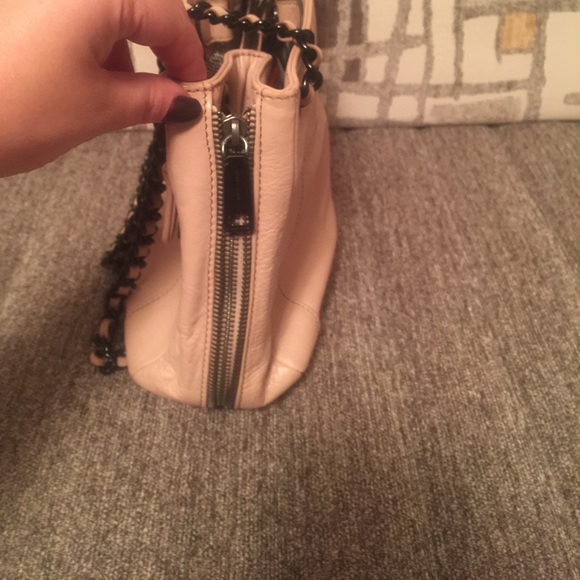 Handbag - Picture 4 of 6