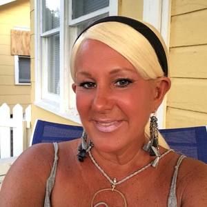 Meet your Posher, Patti