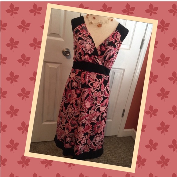 New Dimensions ladies sleeveless dress. EUC - Picture 1 of 5