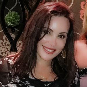 Meet your Posher, Gabriela