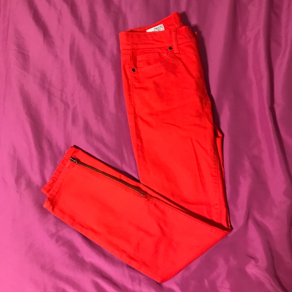 GAP red skinny jeans with zipper!