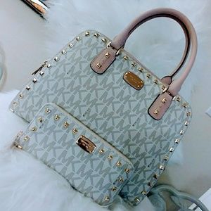🚫SOLD🚫Authentic Michael kors bag and wallet set