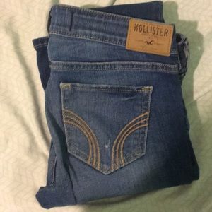 Medium wash hollister jeans