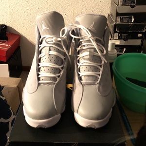 Jordan 13 size 6y. Used 9/10 authentic