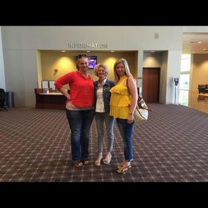 Meet your Posher, Lori