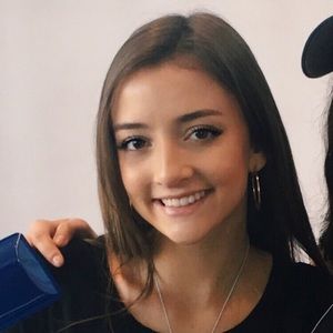 Meet your Posher, Maya