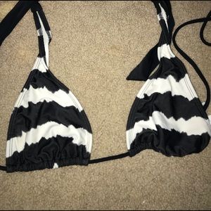 Size S bikini top