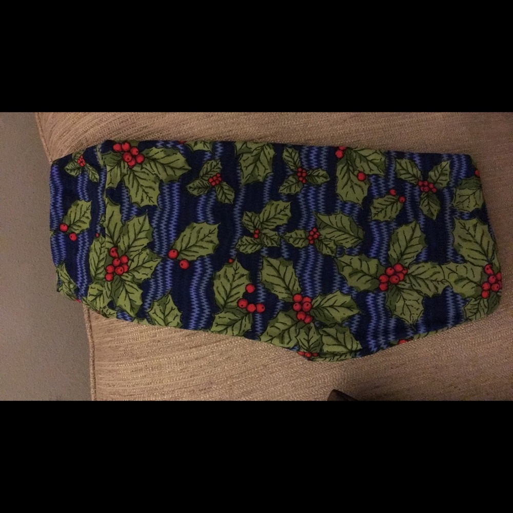 LulaRoe OS 2017 Holiday Leggings
