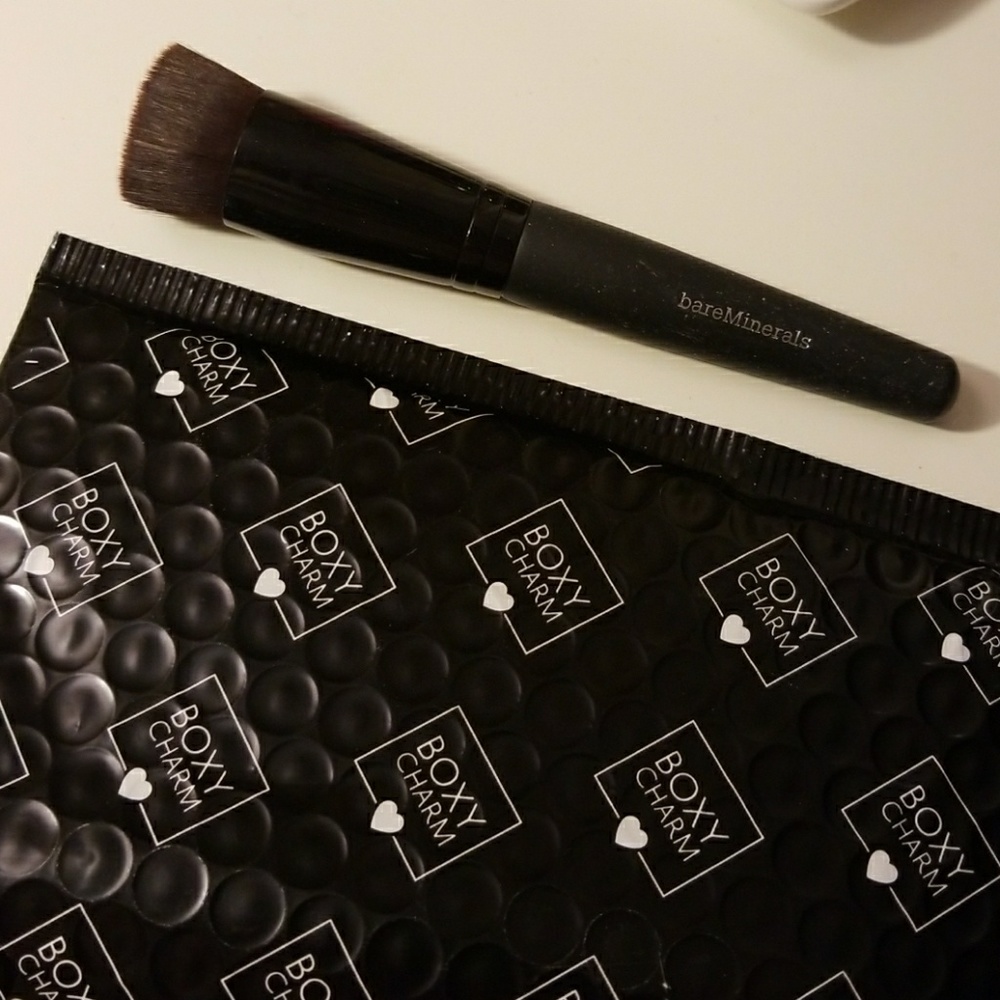 bareMinerals foundation brush NWT