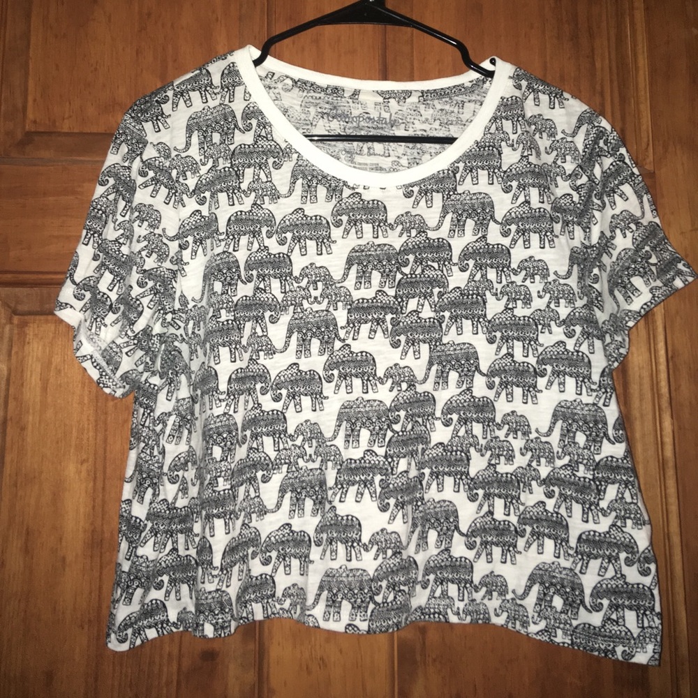 Elephant cropped t-shirt