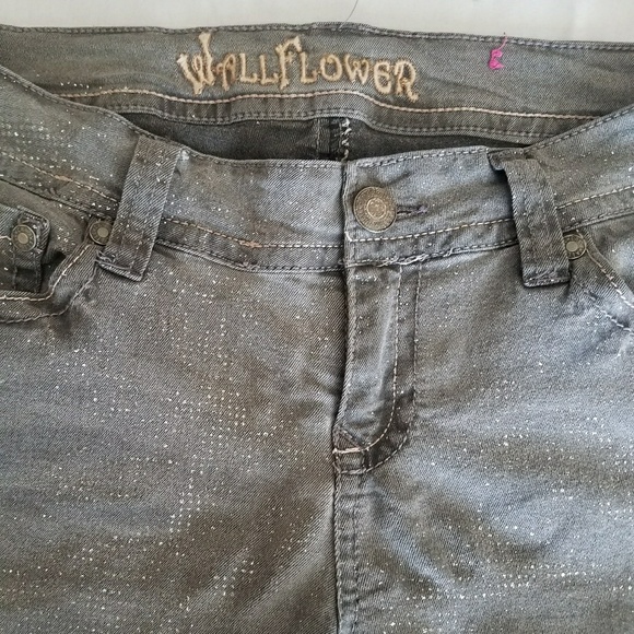 DONATED - Picture 4 of 8