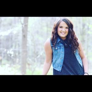 Meet your Posher, Olivia