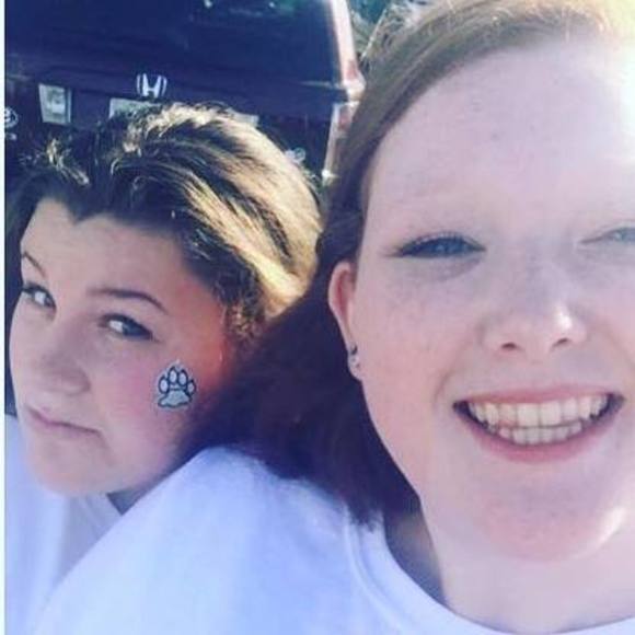 Meet your Posher, Sierra - Picture 1 of 1