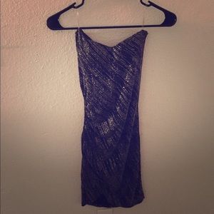 Strapless mini dress🍸
