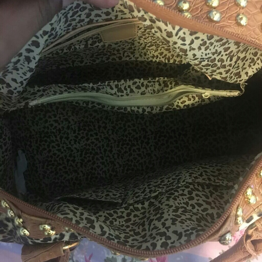 Handbag - Picture 2 of 4