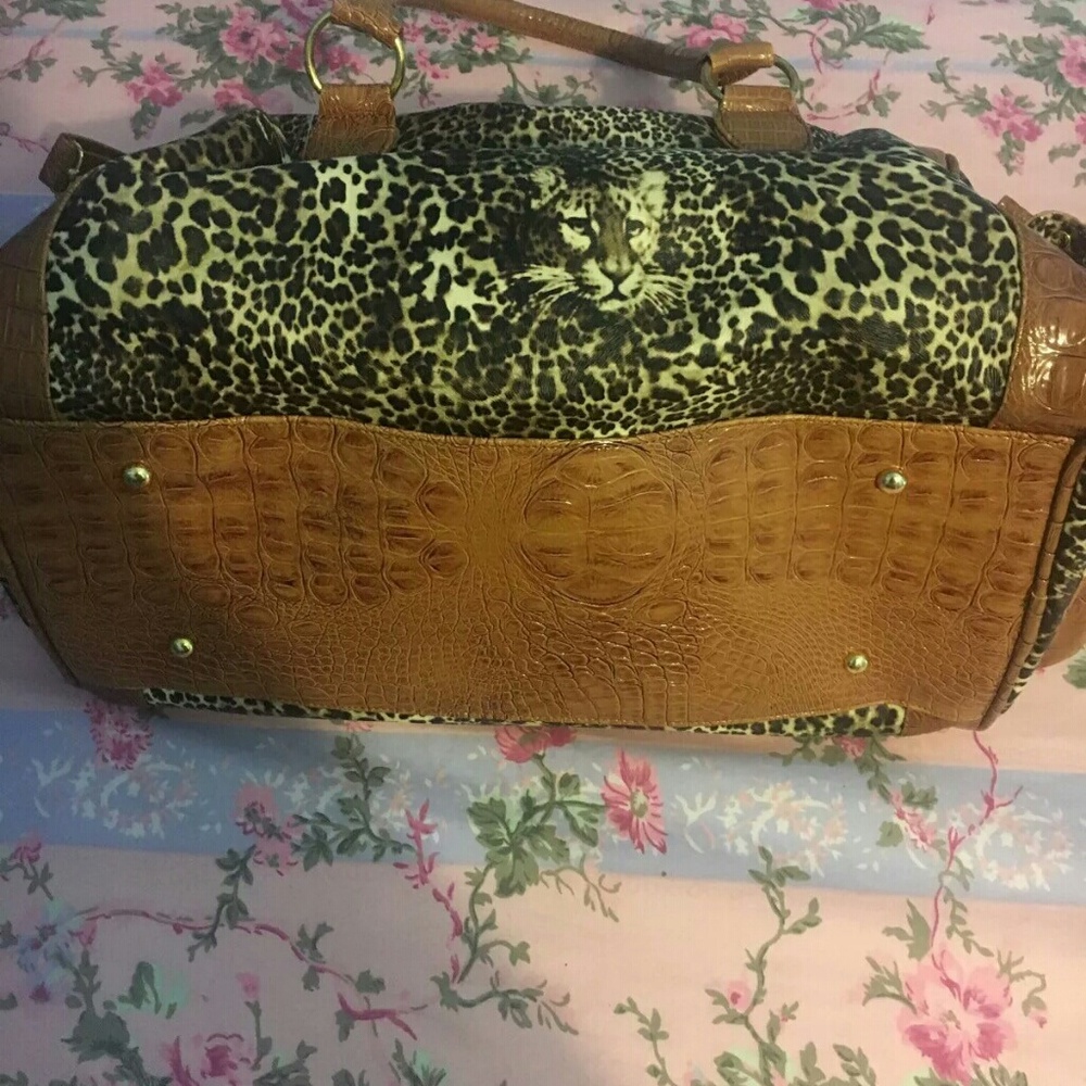 Handbag - Picture 3 of 4